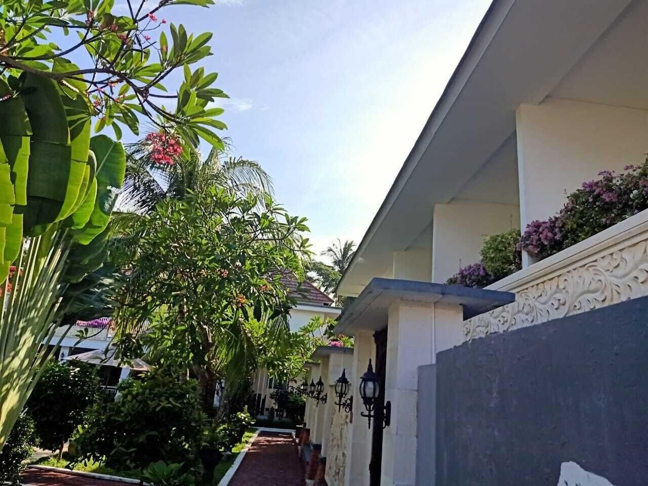 Puri Saron Senggigi Hotel מראה חיצוני תמונה
